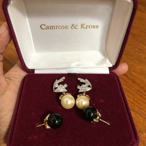 Jacqueline Kennedy Interchangeable Pearl Earrinngs